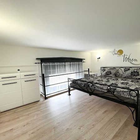 Manyi Apartman 2 Дебрецен Екстер'єр фото